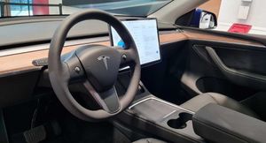В Германии официально запустили продажи новых Tesla Model Y