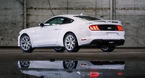 У белого Ford Mustang появился наследник — Mustang Ice White Edition