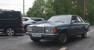 Mercedes-Benz W123 230: автоблогер рассказал о «немце» из семидесятых