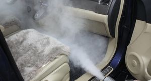 ТОП-5 способов избавиться от неприятного запаха в салоне авто