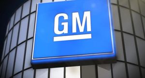 Концерн General Motors приостанавливает производство электромобилей из-за дефицита