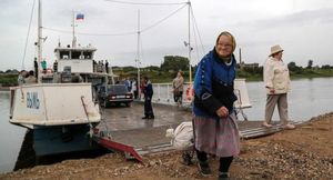 В Сыктывкаре были наложены ограничения на грузовой паром