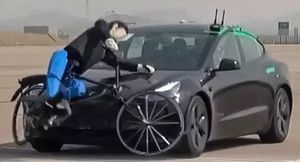 Tesla Model 3 провалила тест на предотвращение столкновения с велосипедистами в Южной Корее