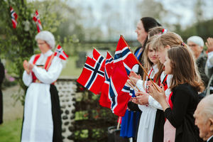 Норвегия: особенности норвежского застолья, которые поражают. Что категорически нельзя делать за столом
