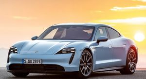 Половина выпущенных в 2021 году электрокаров в России приходится на Porsche Taycan