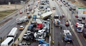 В США побит рекорд смертности на дорогах, при этом ездить американцы стали заметно меньше