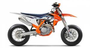 KTM обновляет 450 SMR с некоторыми уточнениями на 2022 год