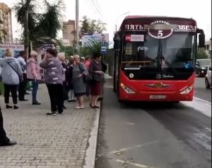 «Молиться надо»: пассажиров автобуса в Хабаровске высадили из-за намаза