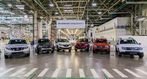 Завод Renault в России задерживает поставки новых автомобилей