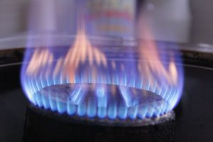 Цены на газ в Европе вновь вернулись на уровень $900 за 1000 кубометров