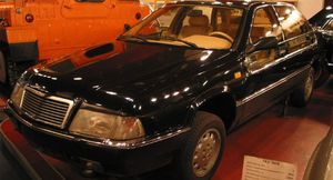 Редкий автомобиль из СССР — ГАЗ 3105 с полным приводом, который собирали маленькими партиями