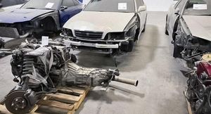 В США на торги выставили целый ангар нелегально ввезенных японских автомобилей