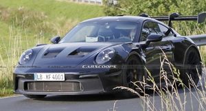 На Нюрбургринге увидели Porsche 911 GT3 RS 2023 с камуфляжем