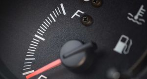 На какой скорости автомобиль потребляет минимум топлива