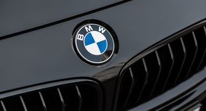 BMW добавил в обновление ПО опцию дистанционного запуска двигателя