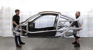 Создатель McLaren F1 представил универсальную платформу для суперкаров и кроссоверов