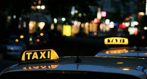 В Думу РФ внесли проект о запрете работать в такси лицам с судимостью за тяжкие преступления