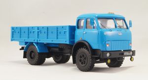 МАЗ 5335 — надежный грузовик из прошлого века, который многие еще помнят