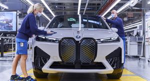 Модель iX от BMW раскритиковали за внешний вид и похвалили за технологичность