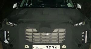 Рестайлинговый Hyundai Palisade раскрыт на новых фото: рассекречен даже салон