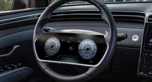 Hyundai запатентовав руль со встроенным экраном