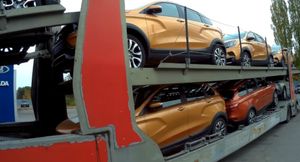 Экспорт автомобилей в России сократился на треть
