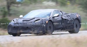 Chevrolet Corvette E-Ray заметили во время испытаний