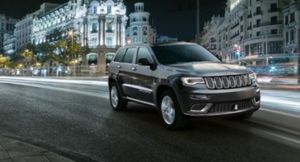 Внедорожники бренда Jeep подорожали в России сразу на 100 000 руб