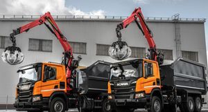 Scania представила в России новые ломовоз и газовый крюковой погрузчик