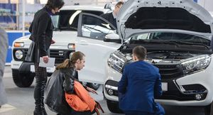 Дилеры пообещали дефицит автомобилей на российском рынке