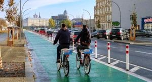 В центре Берлина теперь будут ездить только на велосипедах: Водителям авто полный запрет