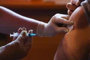 Минздрав России одобрил одновременную вакцинацию от гриппа и COVID-19