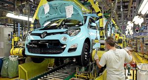 До 25% рабочих мест могут сократиться в автомобильной промышленности Франции при переходе на электромобили