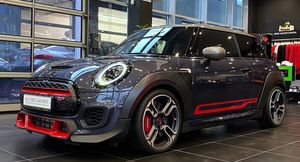 MINI показала первый из лимитированной серии John Cooper Works GP в России