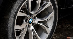 Дефицит чипов вынуждает BMW отказаться от проекционного монитора