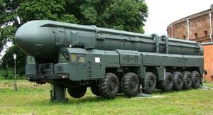 МАЗ-7917 — уникальное шасси для ракетного комплекса «Тополь»