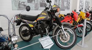 Отечественный мотоцикл ЗиД-200 «Курьер» оказался круче «Совы»
