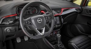 В сети показали рендерное изображение рестайлингового хэтчбека Opel Corsa