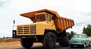 Это не КРАЗ и УАЗ, а экспортный BELAZ