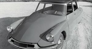 Citroen DS19 – машина для Фантомаса