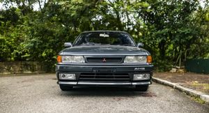 Тюнинг-ателье AMG модифицировало Mitsubishi 30 лет назад: машину можно купить за 11 000 долларов