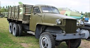 ЗИЛ-151, созданный для армии СССР. Копия Studebaker US6?