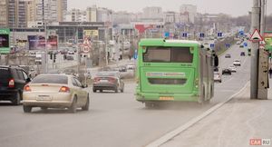 Автодилеры в России отменили новогодние распродажи из-за дефицита автомобилей в 2021 году
