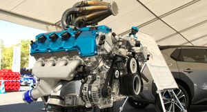 Компания Yamaha представила водородный двигатель V8