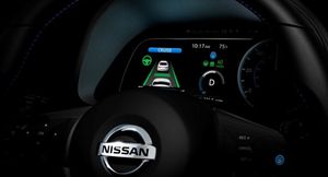 Nissan Leaf ZE1 — что нового появилось в модели