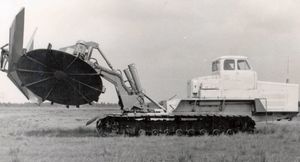 Самый необычный экскаватор советского производства — Д-583