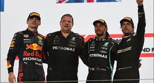 Льюис Хэмилтон выиграл Гран-при «Формулы-1» в Катаре