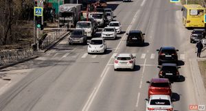 В России через три года автомобили могут оснастить ограничителями скорости.