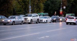 Общее количество легковых машин в России достигло 45 млн единиц к 2021 году