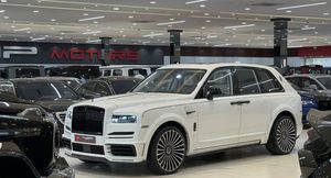 Крокодилы, броня и мощь: три необычные грани роскошного Rolls-Royce Cullinan